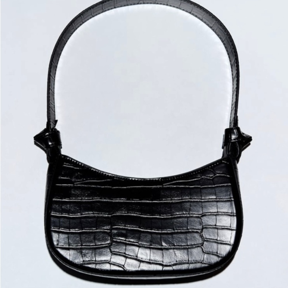 Black snake skin zara shoulder bag. Sold out online.